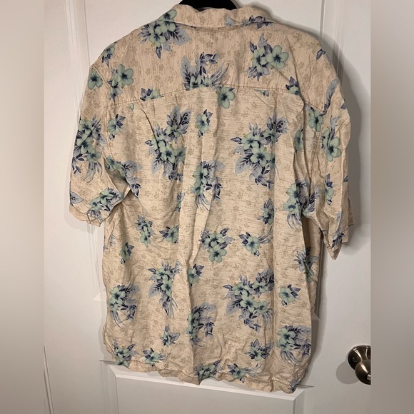 Tommy Bahama Silk Shirt Men’s Large Floral Button Up Short Sleeve Polo - Picture 9 of 9
